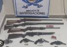 Incautan armas de fuego y cartuchos y detinen a una persona