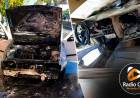 Mercedes: un desperfecto mecánico provocó el incendio de un auto en pleno centro