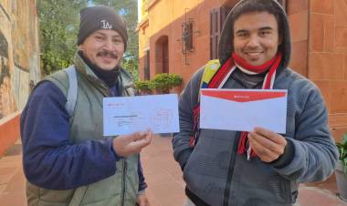 El personal municipal bancarizado ya está recibiendo su tarjeta de débito