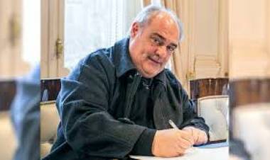 Ricardo Colombi tanteó a los candidatos del PJ, ofreció financiamiento