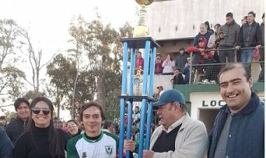 Mercedes: Apinta Campeón del Fútbol de Primera  
