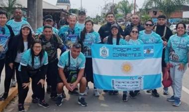 Unidad y Fe: Policías de Mercedes y Mariano I. Loza caminaron a Itatí