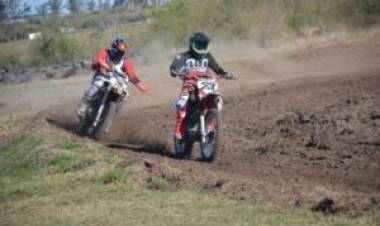 Mercedes vivió un fin de semana de ciclismo y veloterra