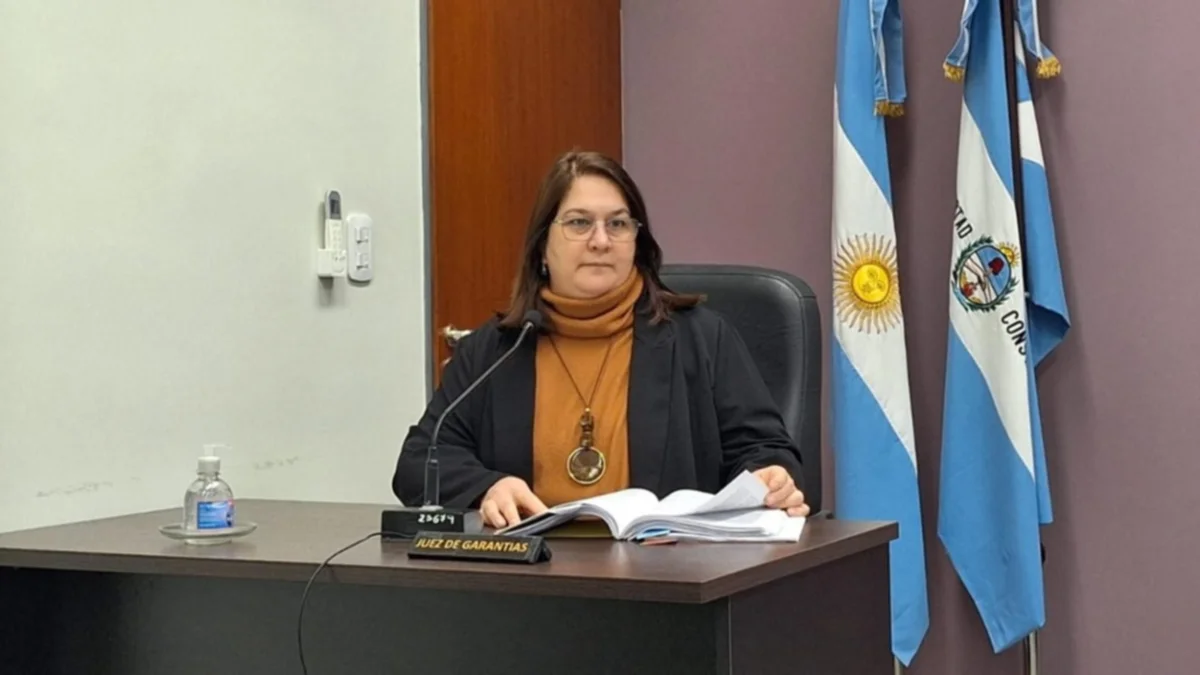 Mercedes : Condenaron a un paraguayo por robar dólares de una casa