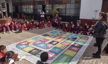 Mercedes : Taller En La Escuela Parroquial