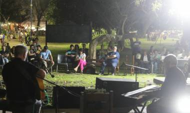 Mercedes : Encuentro de Arte: Jazz, pintura y dibujo