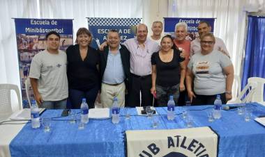 Mercedes : Nueva etapa en el Club Atlético Mercedes con "Joselo" Fernández reelecto