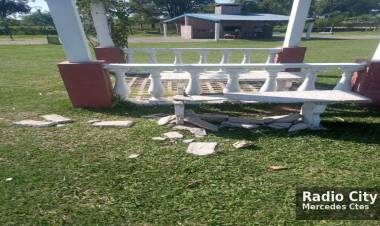 Mercedes: vandalizaron el Parque Tressens y dañaron mobiliario público