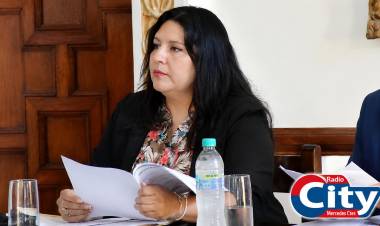 Mercedes: Analía Velázquez confirmó el inicio del pago de becas estudiantiles