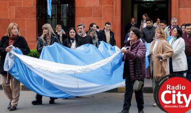 Mercedes homenajeó a las maestras jardineras en su día