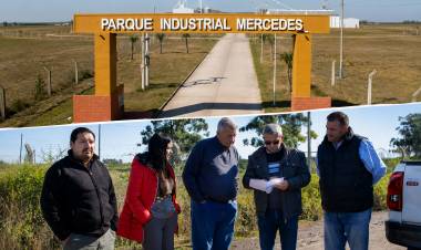 Mercedes: avanza la instalación de la planta hormigonera municipal en el Parque Industrial
