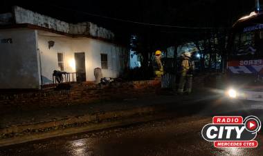 Mercedes: un incendio en una vivienda fue controlado por la rápida intervención de los Bomberos