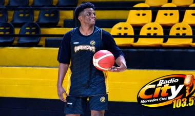 Mercedes vuelve a ser protagonista del básquet nacional: Comunicaciones va por una nueva temporada en la Liga Argentina.