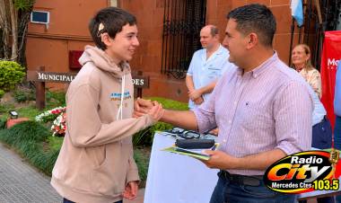 Anteojos gratuitos en Mercedes: más de 250 personas atendidas y una nueva oportunidad el lunes