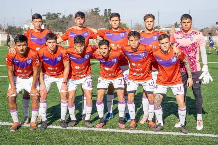 Torneo de Primera B, el mercedeño Juan José González  “brilla” en   Villa Dálmine 