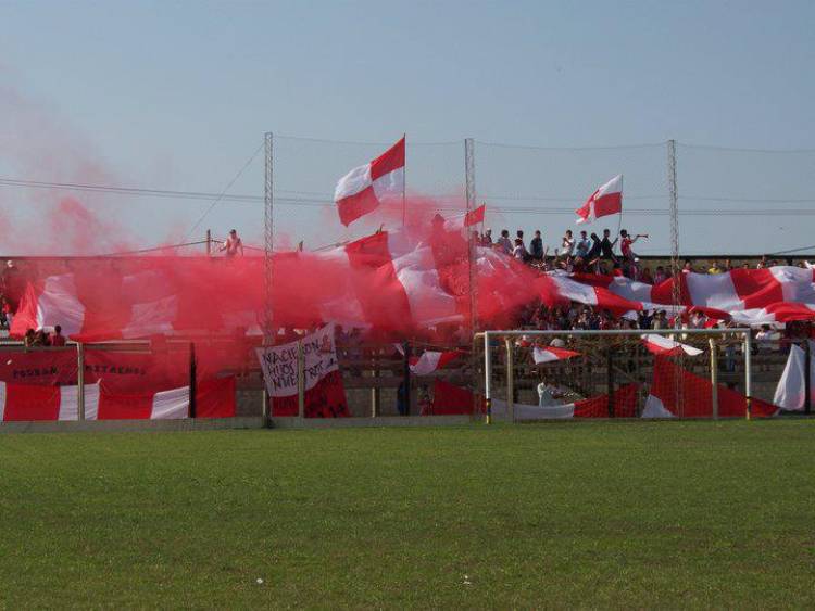 Fútbol de Primera : Barrio Castello  derroto  por penales a Deportivo Taragüi