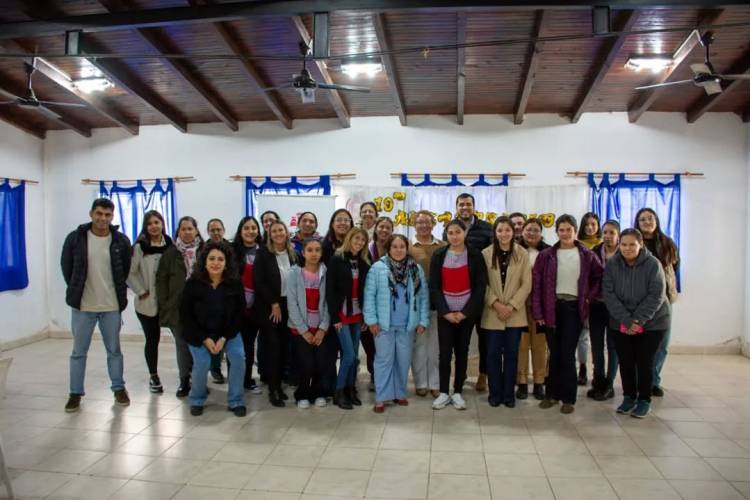 Mercedes : Ciclo de Charlas "Promover Salud Mental en niños, niñas y adolescentes"