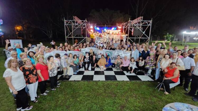 Jubilados del centro y sur correntino se reúnen en Mercedes