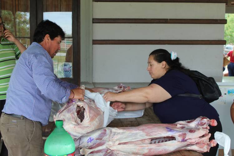 Mercedes: comenzó el 28° Encuentro de Pequeños Productores en el Parque de la Estación