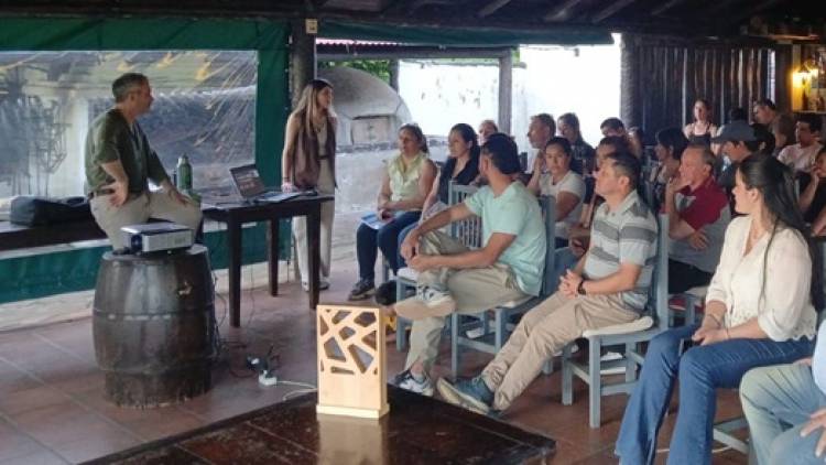 Carlos Pellegrini : Avanza una agenda común para fortalecer el turismo regional