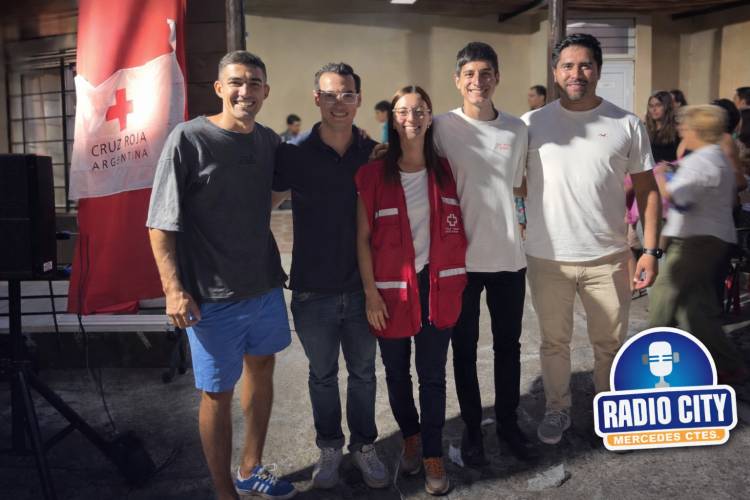 Mercedes: La Cruz Roja fue protagonista en el Gran Show de Magia solidario