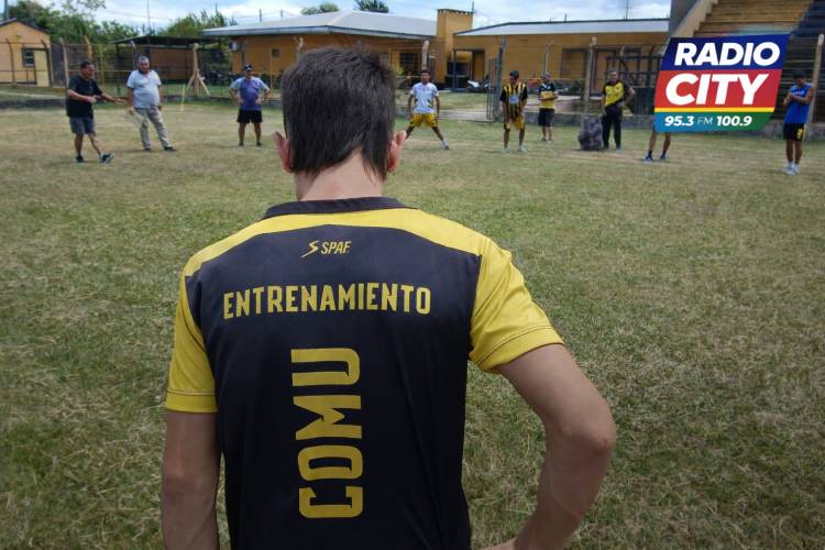 Mercedes : Comu ajusta detalles para el debut en el Provincial 2026