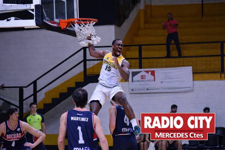 Mercedes : Comu ganó en doble suplementario y quedó 2-0