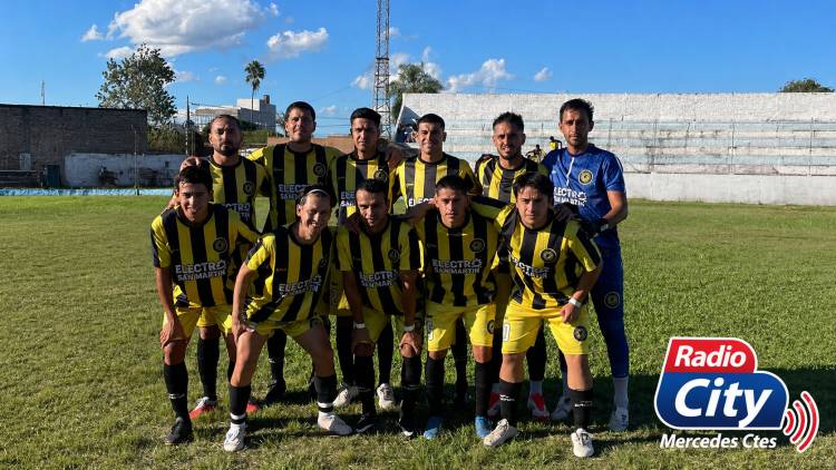 Mercedes: Comunicaciones golpeó primero en el Provincial de fútbol y quedó bien parado en la serie