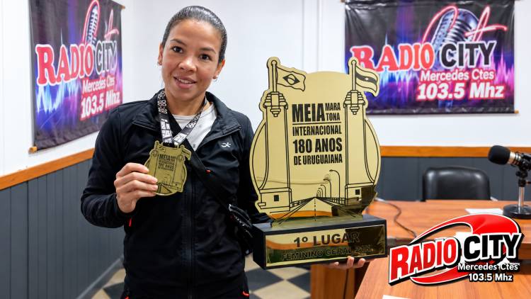 Orgullo mercedeño: Madeleine Bordón, campeona de la Media Maratón Internacional de Uruguaiana, visitó Radio City